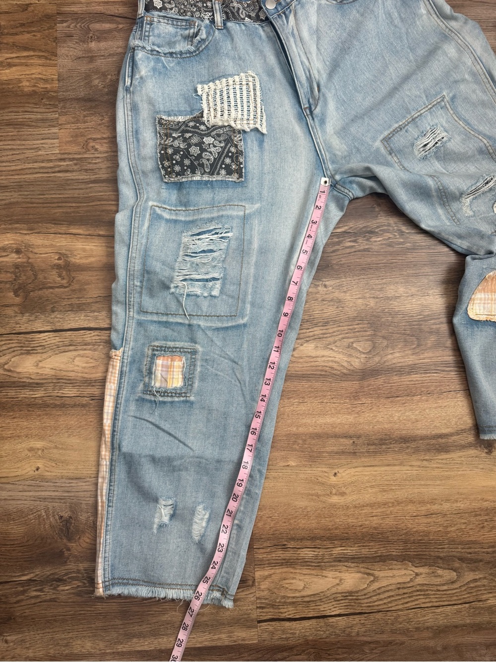 POL Offshore Patchwork Detail Pants Size Large - Picture 9 of 16
